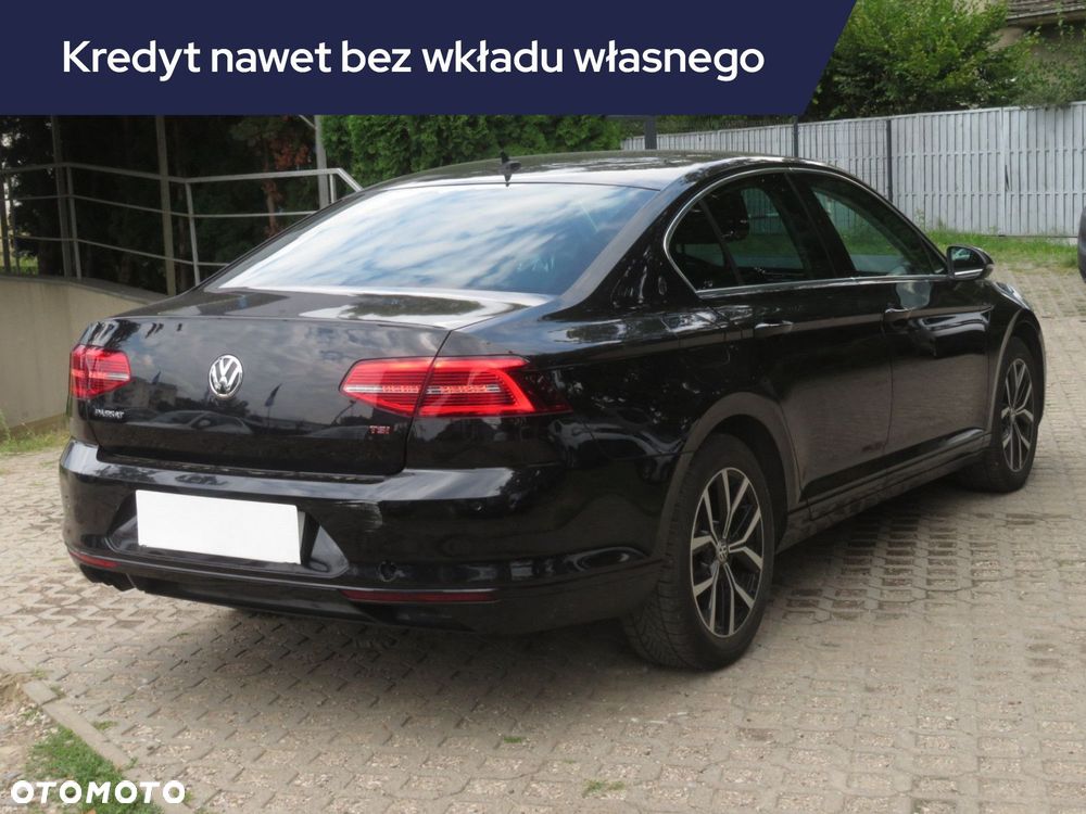 Volkswagen Passat - 7