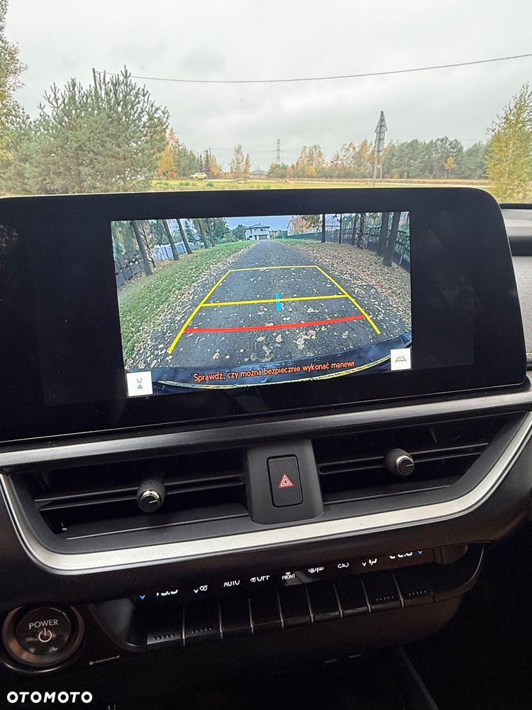 Lexus UX - 13