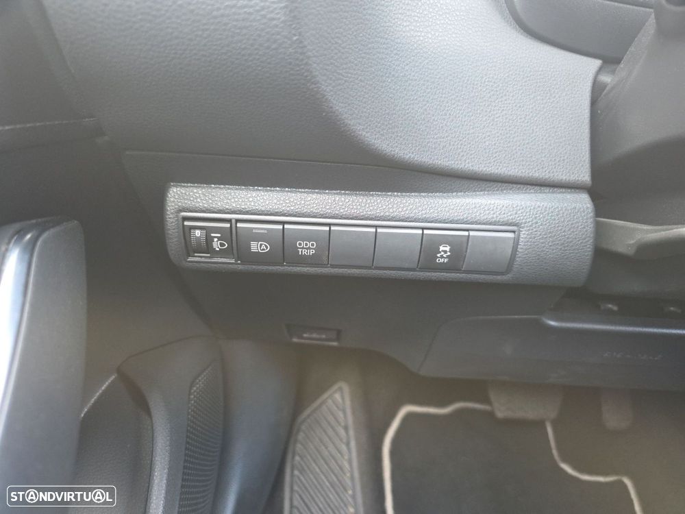Toyota Corolla 1.8 Hybrid Comfort Plus - 21