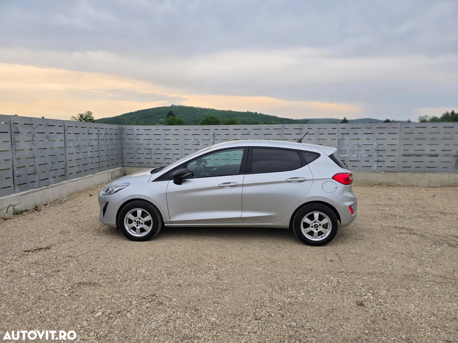 Ford Fiesta 1.0 EcoBoost Start-Stop Champions Edition - 5