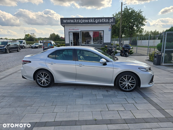 Toyota Camry 2.5 Hybrid Executive CVT