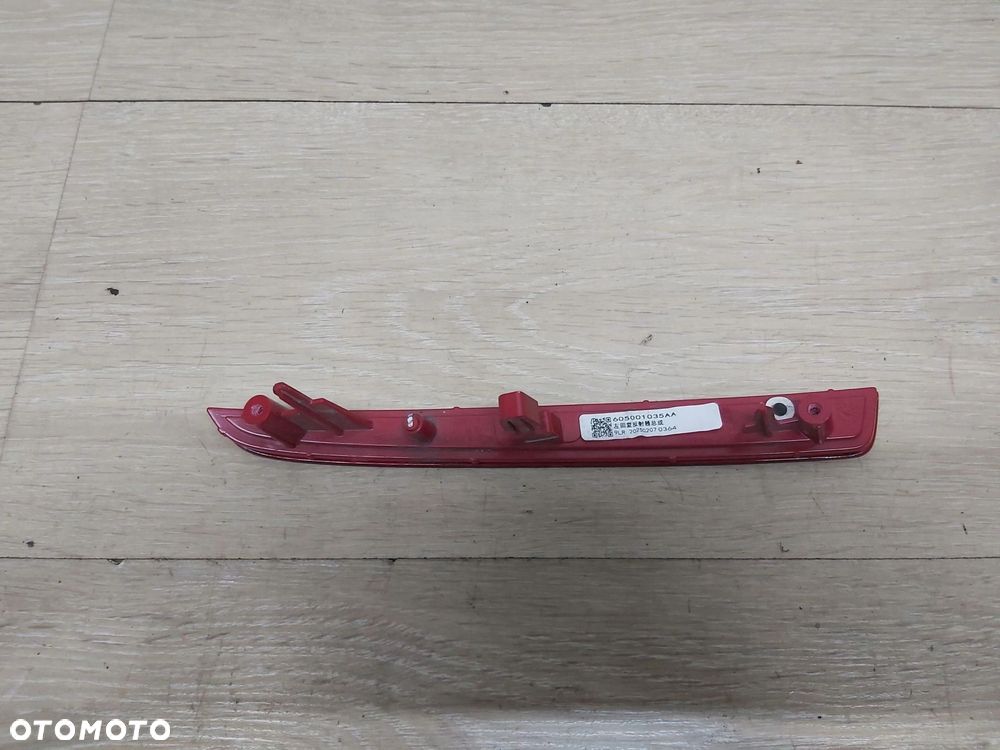 OMODA 5 E5 C5 lampka odblask zderzaka lewy tył 605001035AA - 4