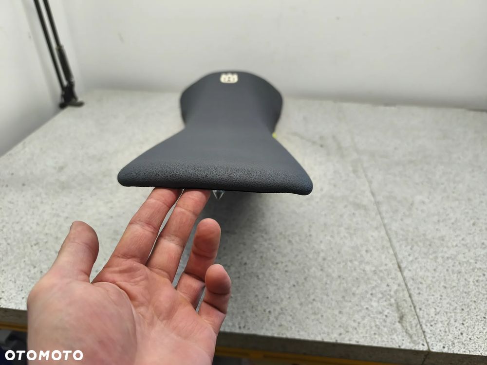 Siedzenie, kanapa, fotel Husqvarna 701 Supermoto - 8