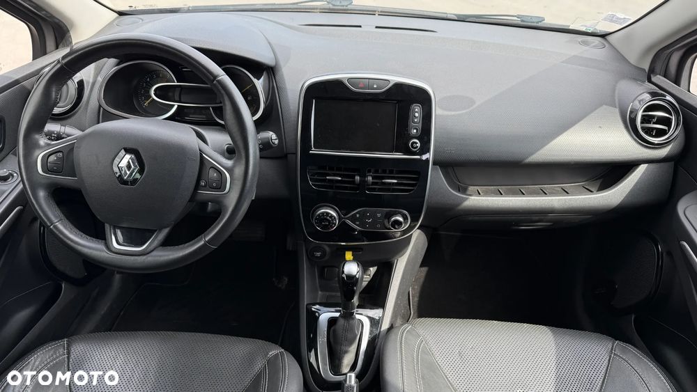 Renault Clio - 12