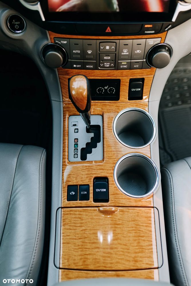 Toyota Highlander - 34