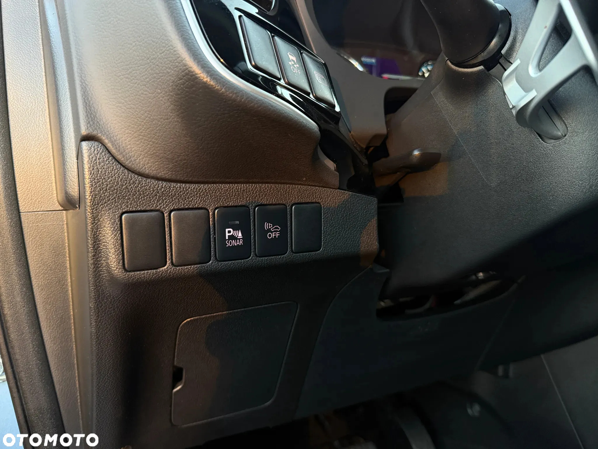 Mitsubishi Outlander 2.0 4WD Plug-In Hybrid Top - 33