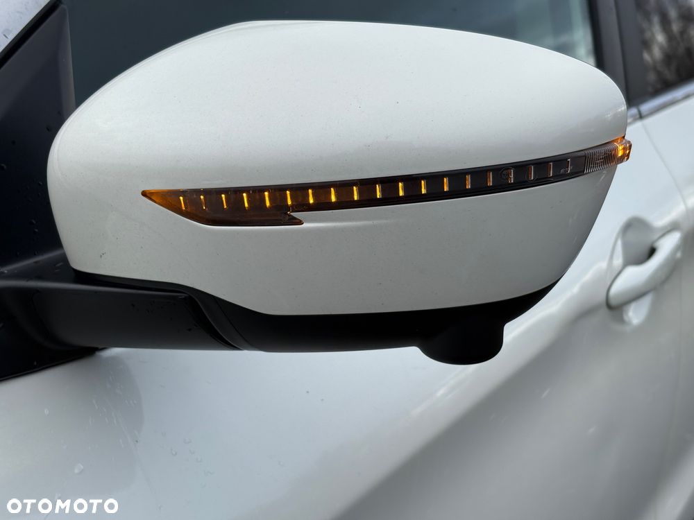 Nissan Qashqai 1.3 DIG-T N-CONNECTA - 12