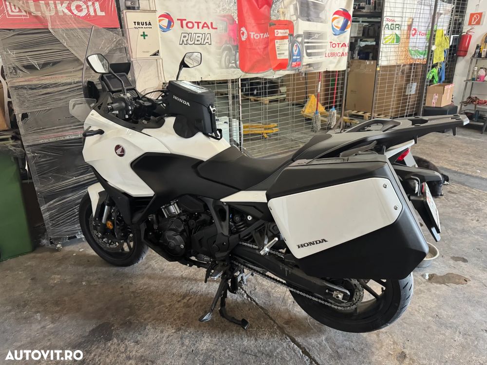 Honda NT 1100 - 4
