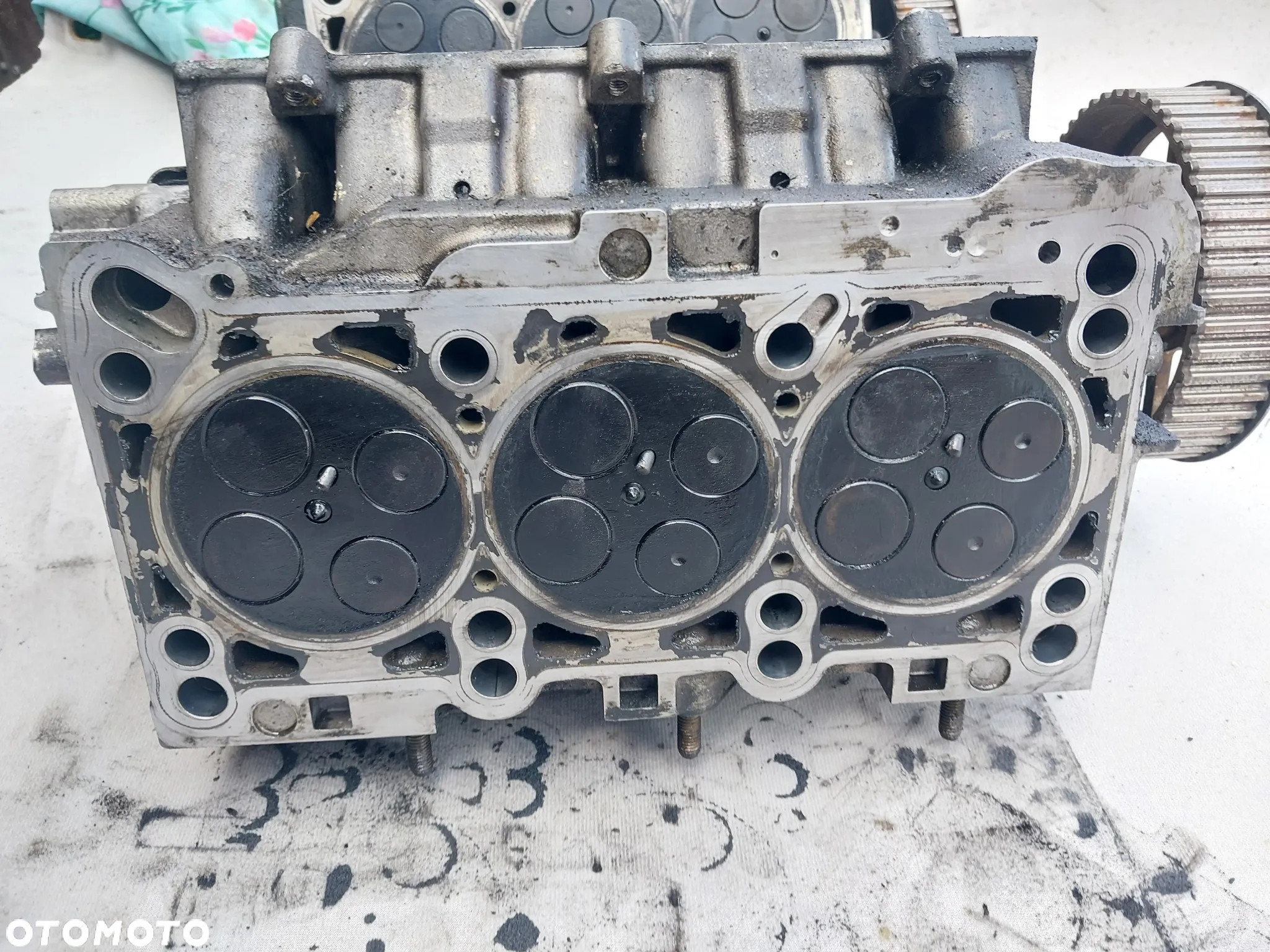 Głowica KOMPLETNA głowice silnika cylindrów 2.5 TDI 2,5 V6 AFB AKN BDG BDH BAU 150KM 163 KM 180 KM Volkswagen Passat Audi A4 A6 wtryski pokrywa wałki koło - 14
