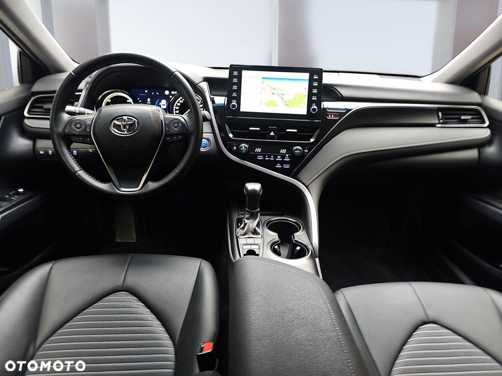 Toyota Camry 2.5 Hybrid Prestige CVT - 8