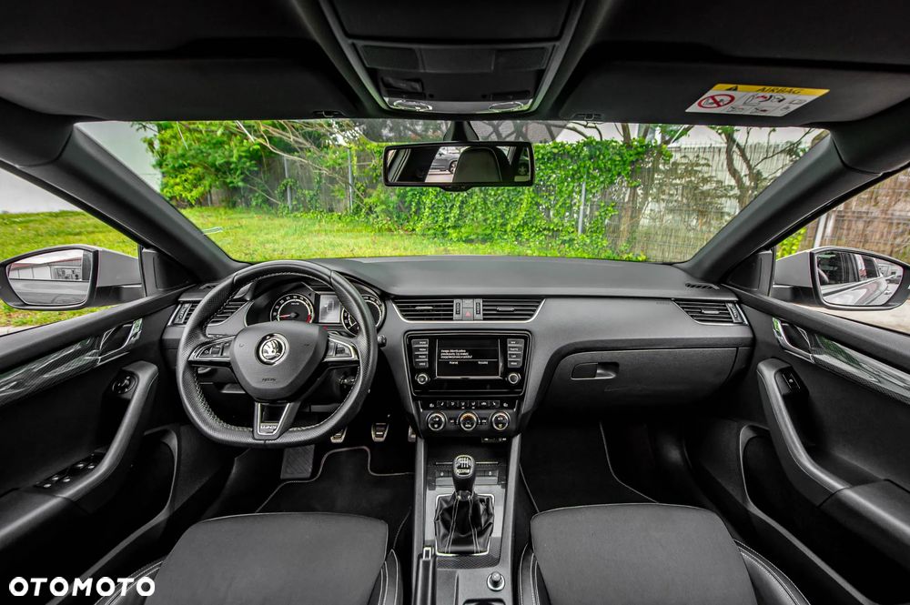 Skoda Octavia 2.0 TDI RS - 32
