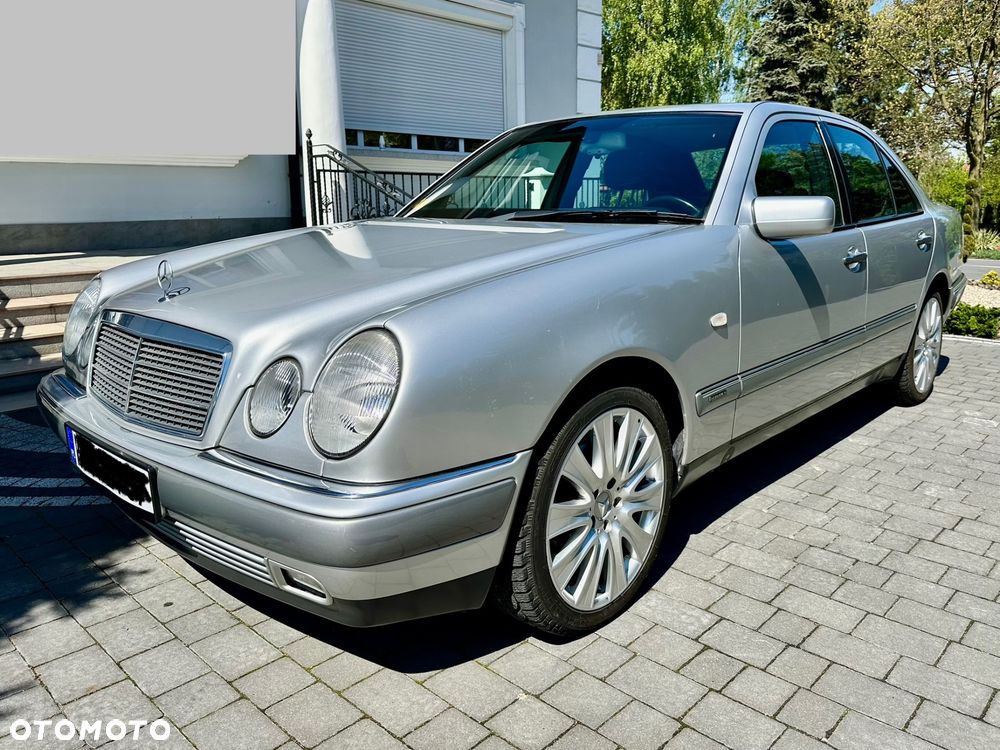 Mercedes-Benz Klasa E - 7