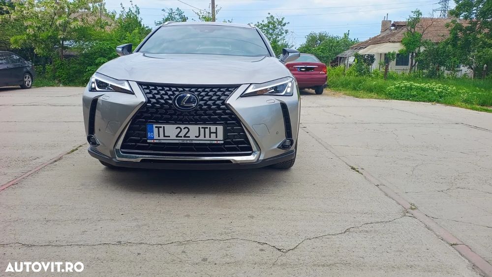 Lexus UX 250h E-FOUR Business - 7