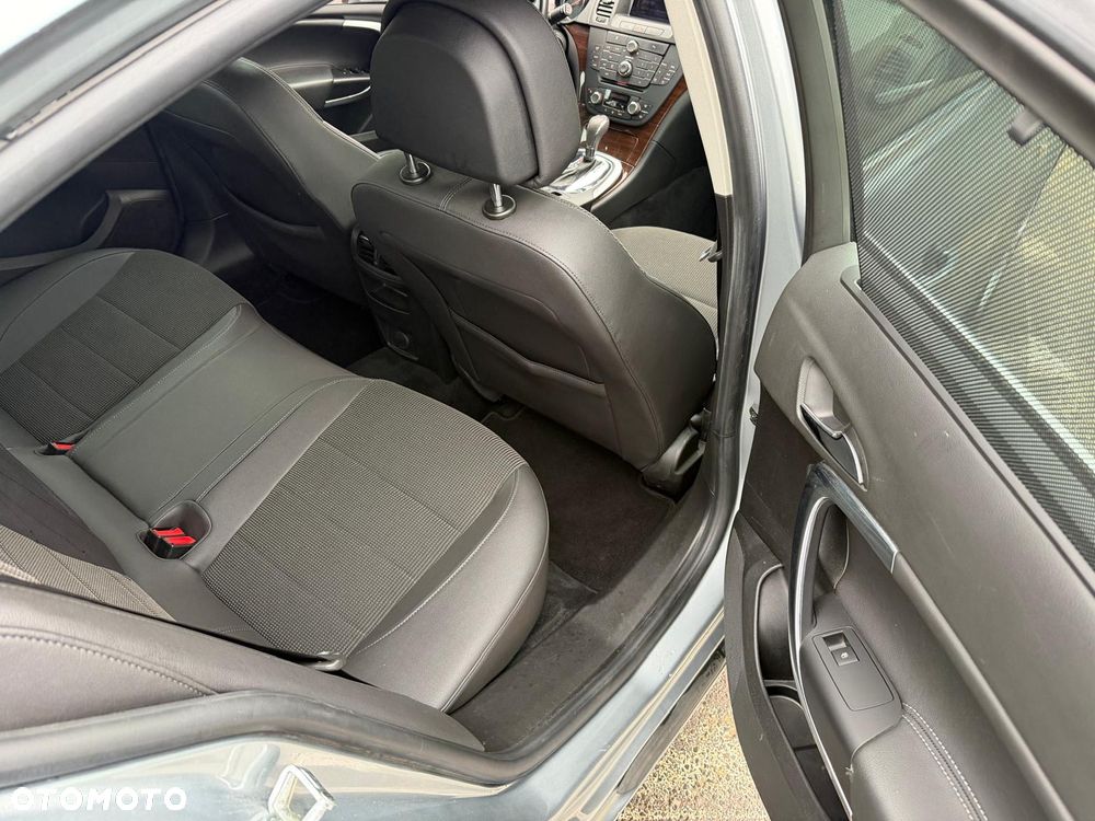 Opel Insignia 2.0 CDTI Cosmo - 11