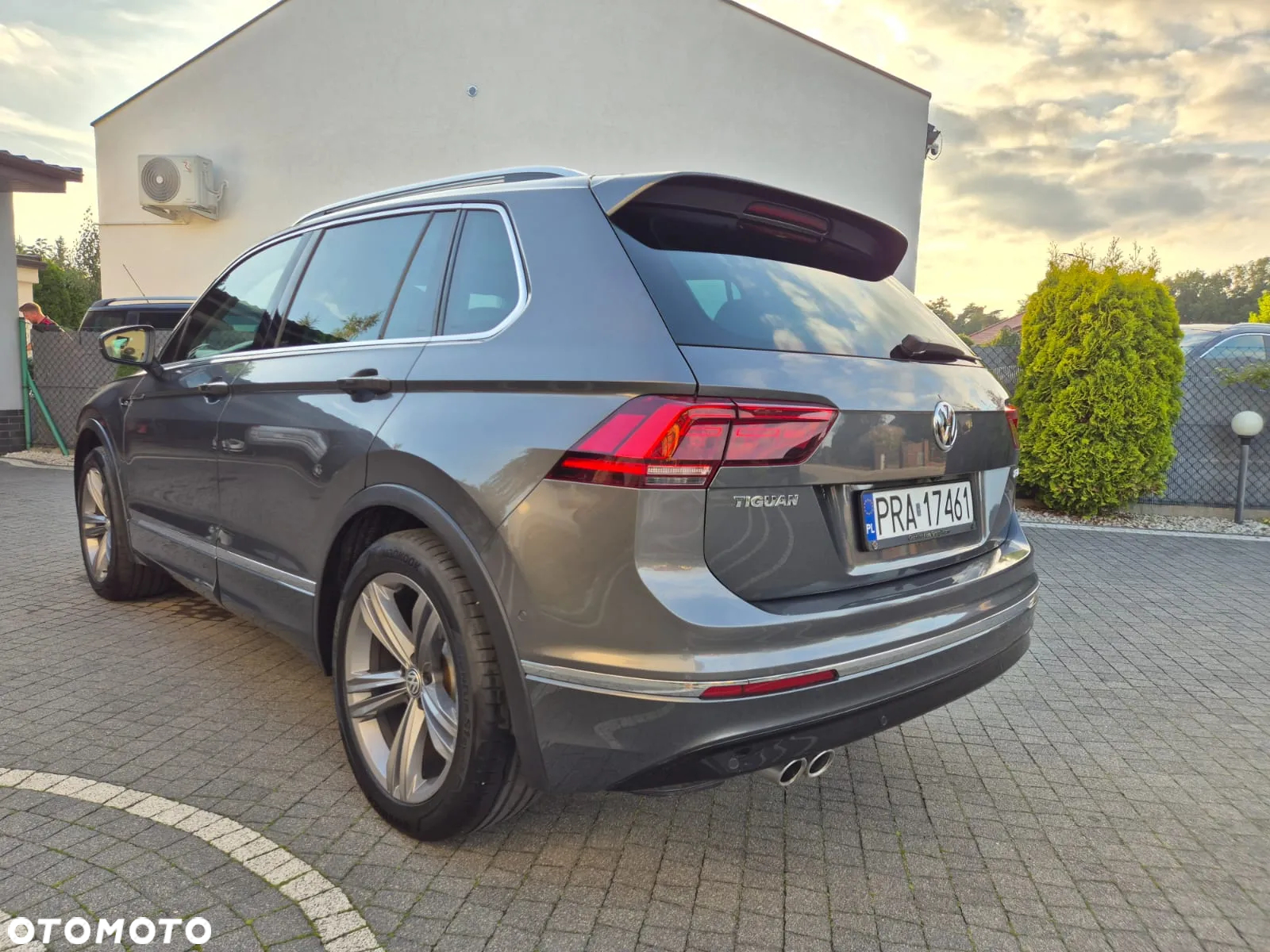 Volkswagen Tiguan - 13