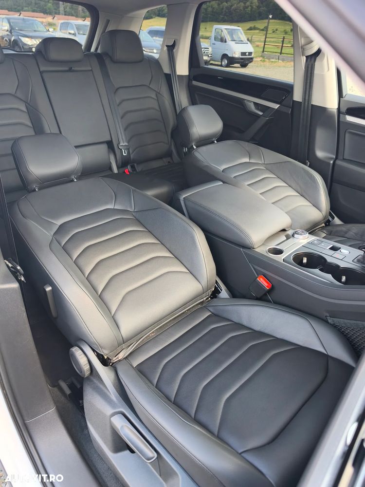 Volkswagen Touareg V6 TDI Elegance - 21