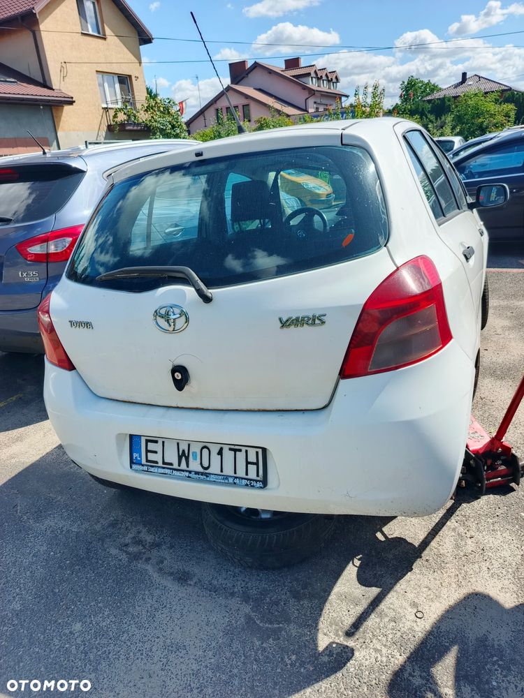 Toyota Yaris 1.0 Terra A/C - 1