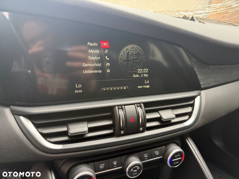 Alfa Romeo Giulia 2.2 - 33