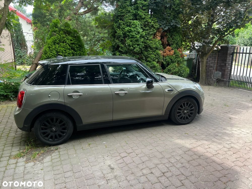MINI Cooper Standard - 1