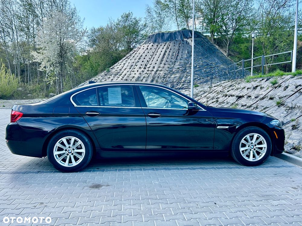 BMW Seria 5 528i Luxury Line - 11