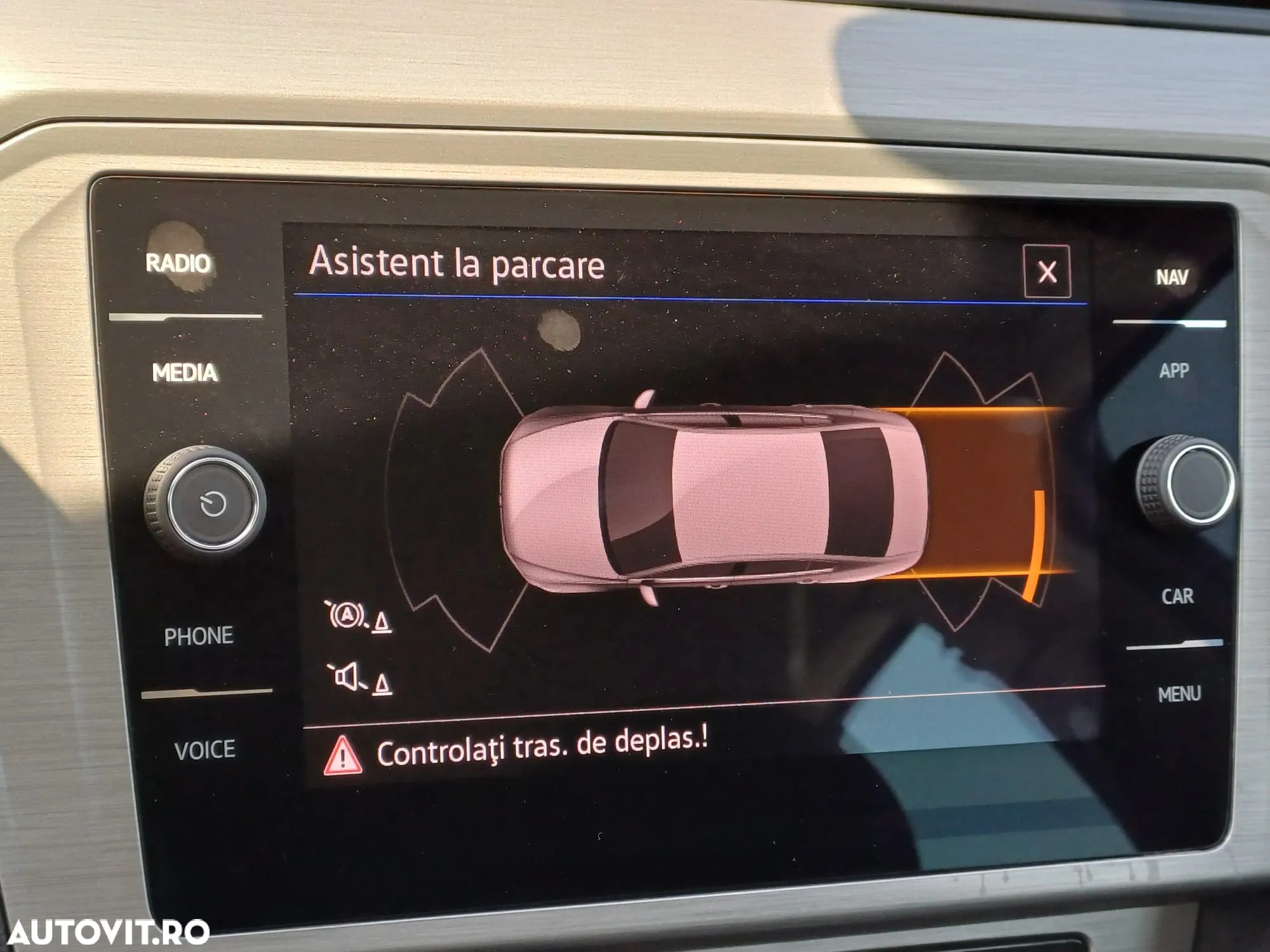 Volkswagen Passat 1.5 TSI ACT DSG Advance - 16