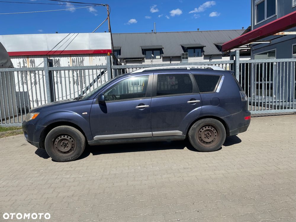 Mitsubishi Outlander 2.4 4WD CVT Intense - 2