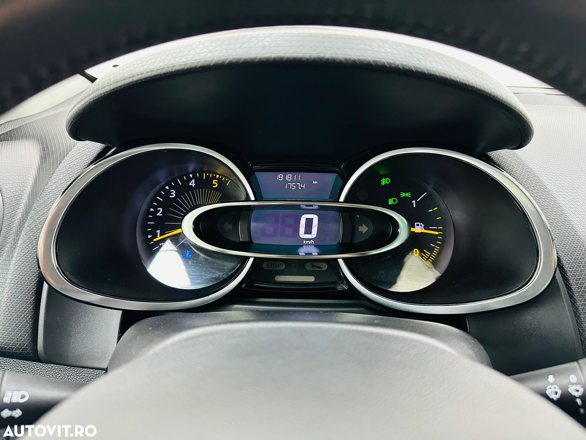 Renault Clio - 37