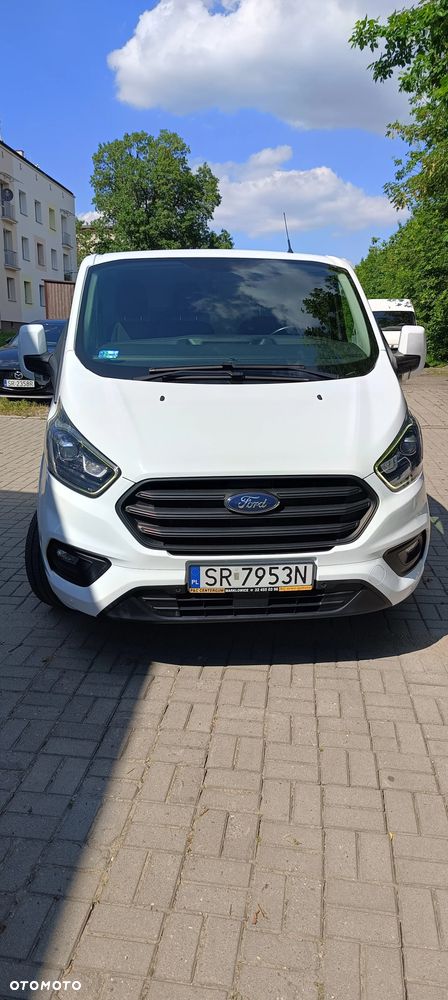 Ford Custom - 16