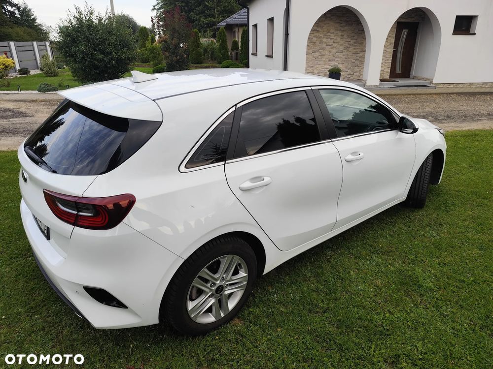 Kia Ceed 1.6 CRDi SCR L Business Line Plus - 20