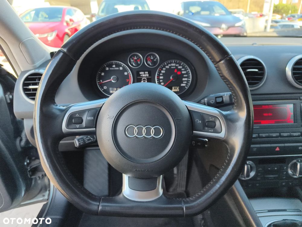 Audi A3 Sportback - 16