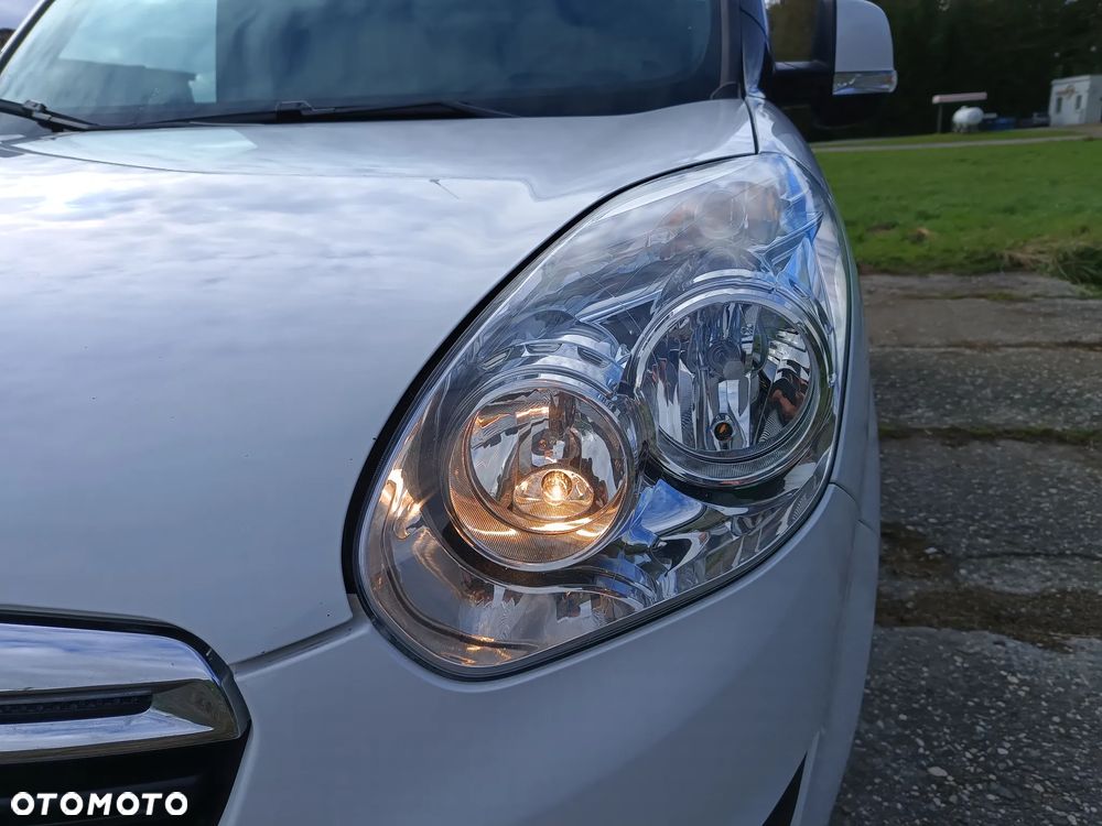 Opel COMBO VAN 1.4 benzyna 95kM manual 2017 rok AUTO SPRAWNE, GOTOWE DO JAZDY!!! - 16