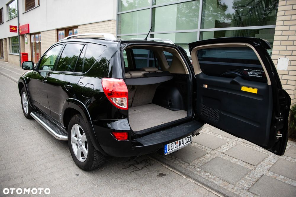 Toyota RAV4 2.0 4x4 Automatik Sol - 6