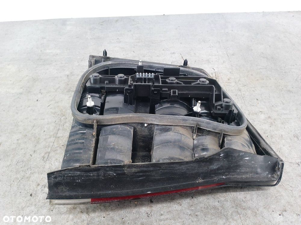 LAMPA TYLNA PRAWA OPEL VECTRA C 13130646 - 3