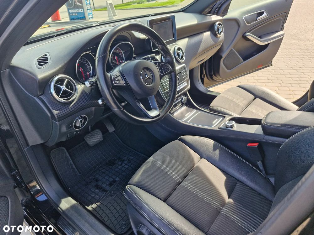 Mercedes-Benz Klasa A 180 d 7G-DCT - 34
