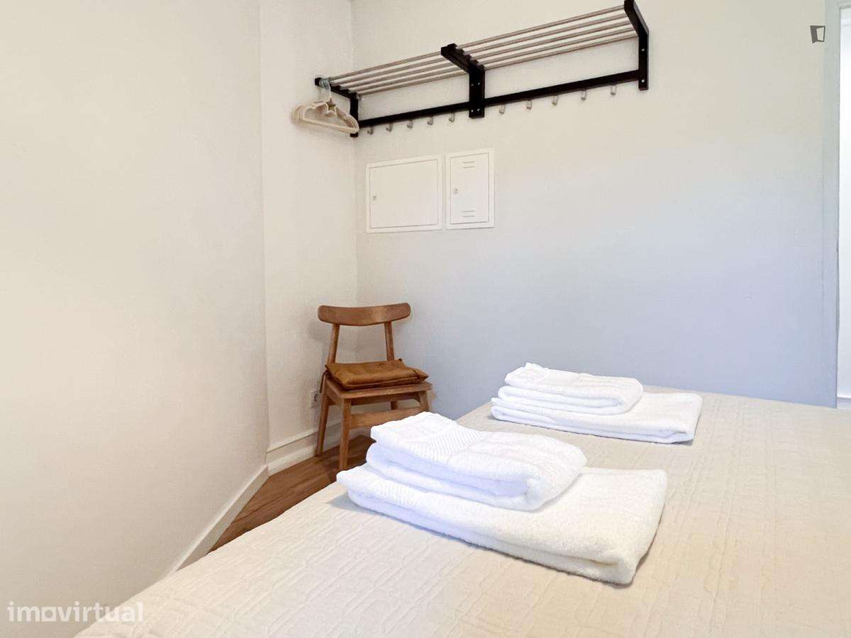 Quarto - localizado em Roma-Areeiro Lisbon - Grande imagem: 3/14
