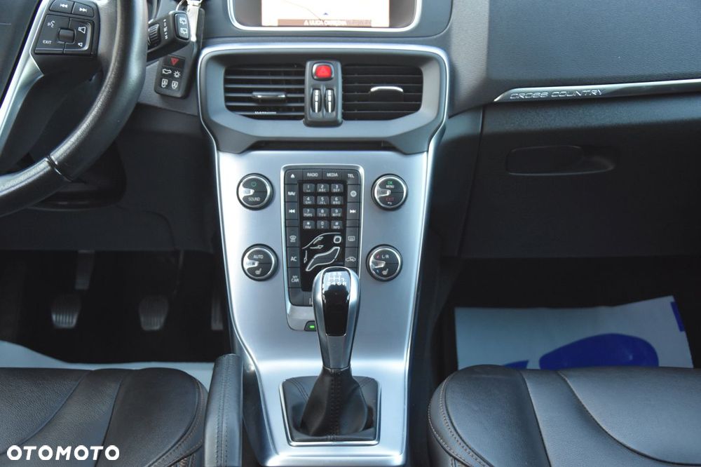 Volvo V40 Cross Country D2 Drive-E Summum - 16