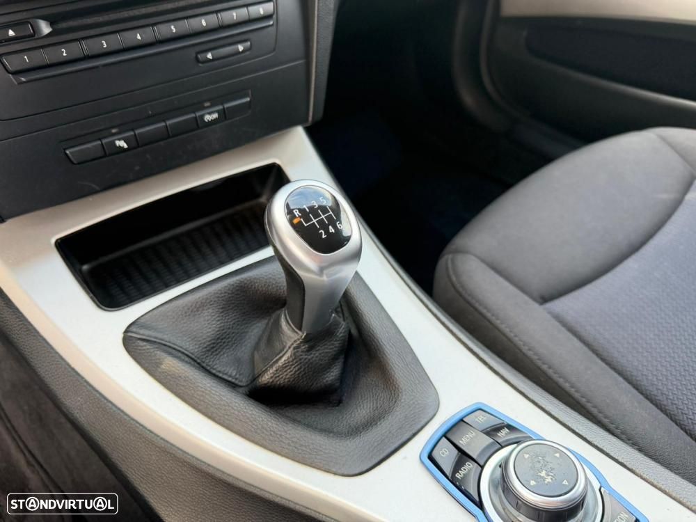 BMW 318 d Touring Line Sport - 19