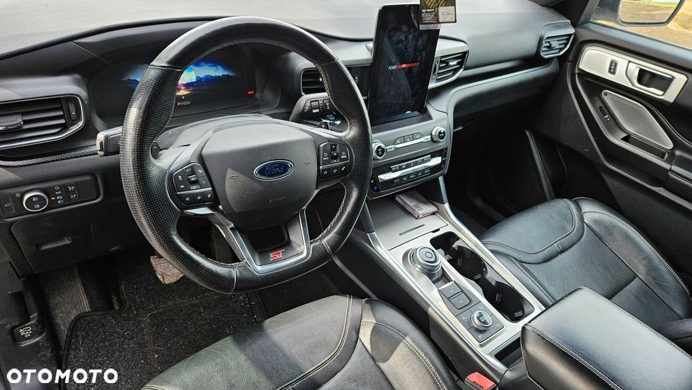 Ford Explorer - 19