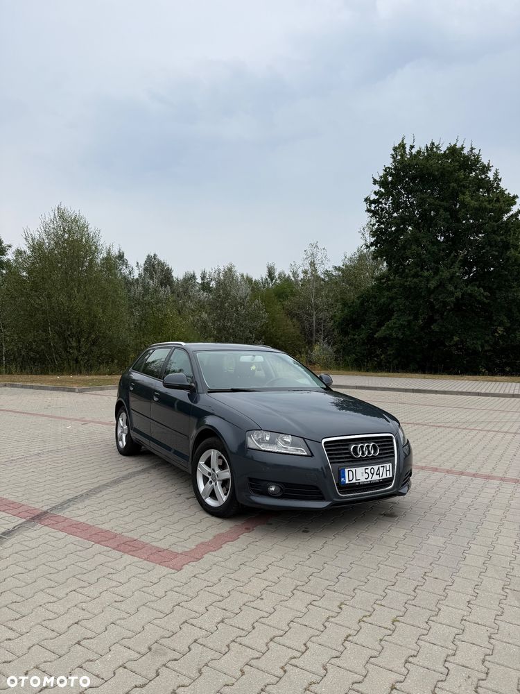 Audi A3 Sportback - 2
