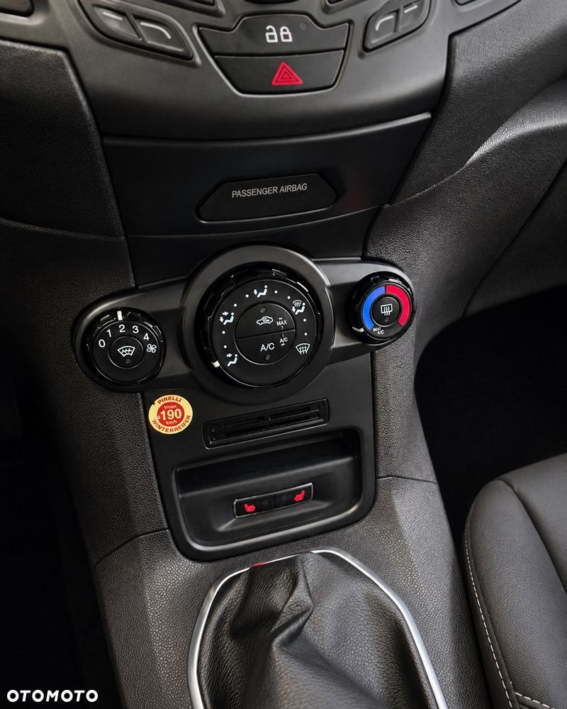 Ford Fiesta 1.0 Titanium EU6 - 17