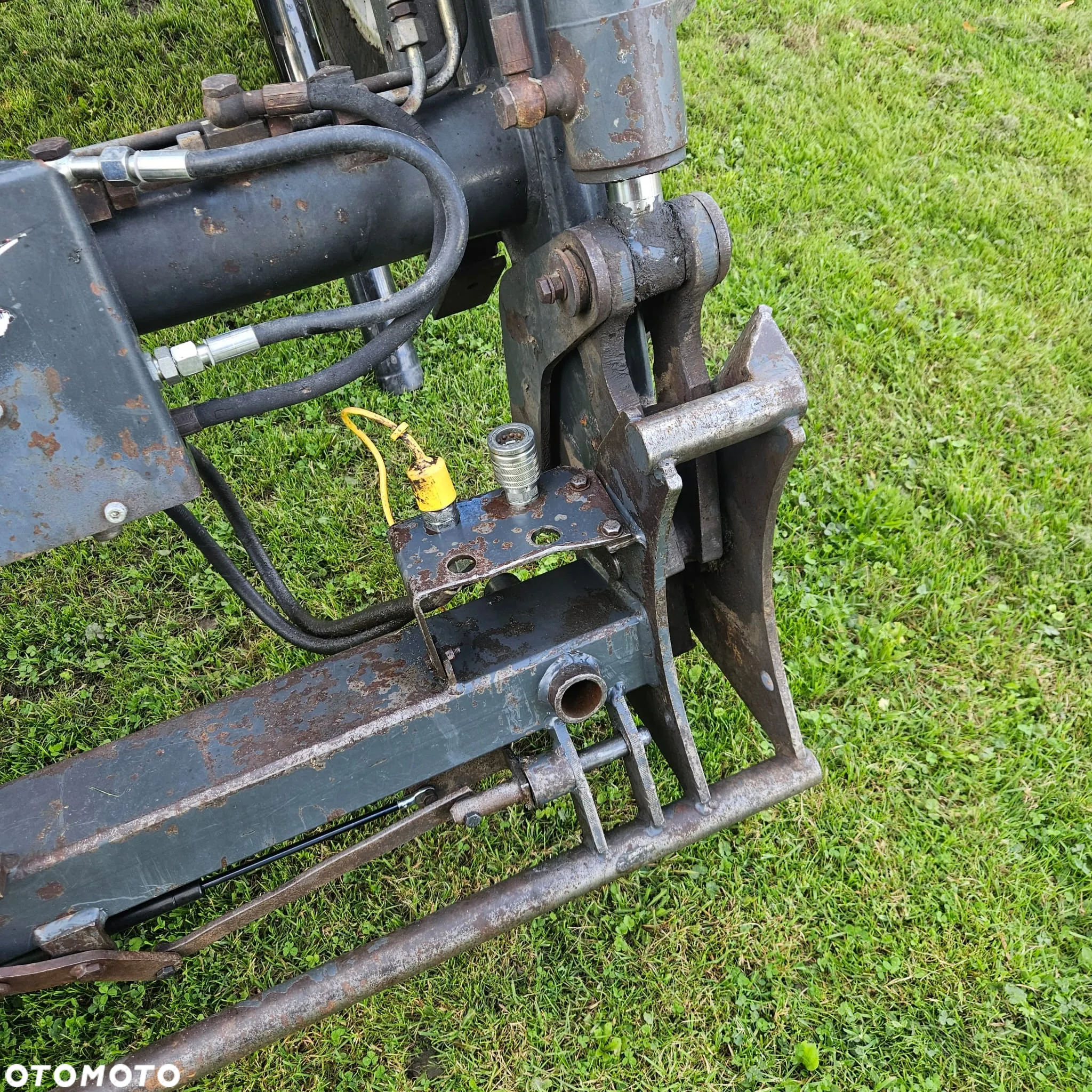 New Holland L75 - 7