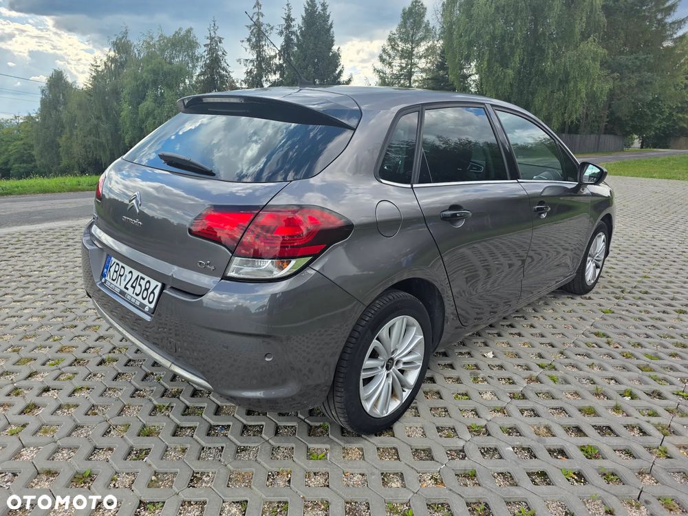 Citroën C4 e-HDi 115 ETG6 Exclusive - 6