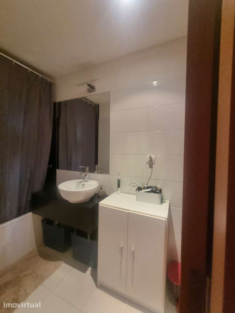 T2 Duplex - C/Novo - Próximo do Colégio Julio Dinis, Porto - Grande imagem: 5/6