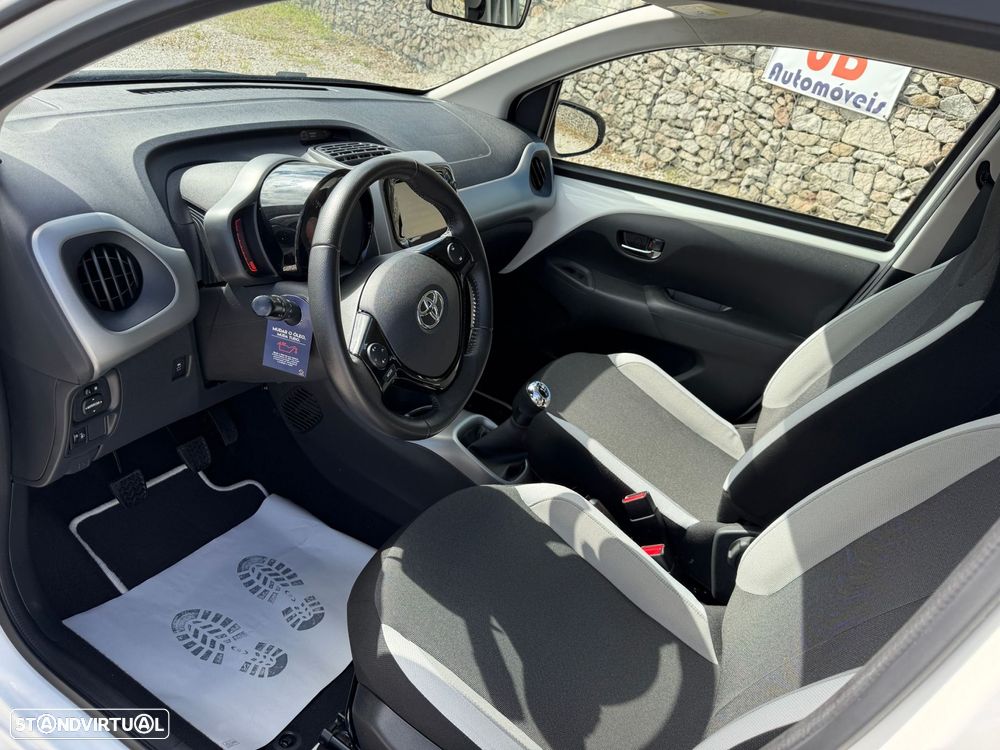 Toyota Aygo 1.0 X-Play+AC+X-Touch - 8