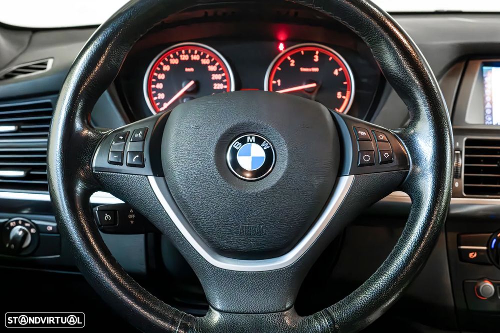 BMW X5 40 d xDrive Pack M - 18