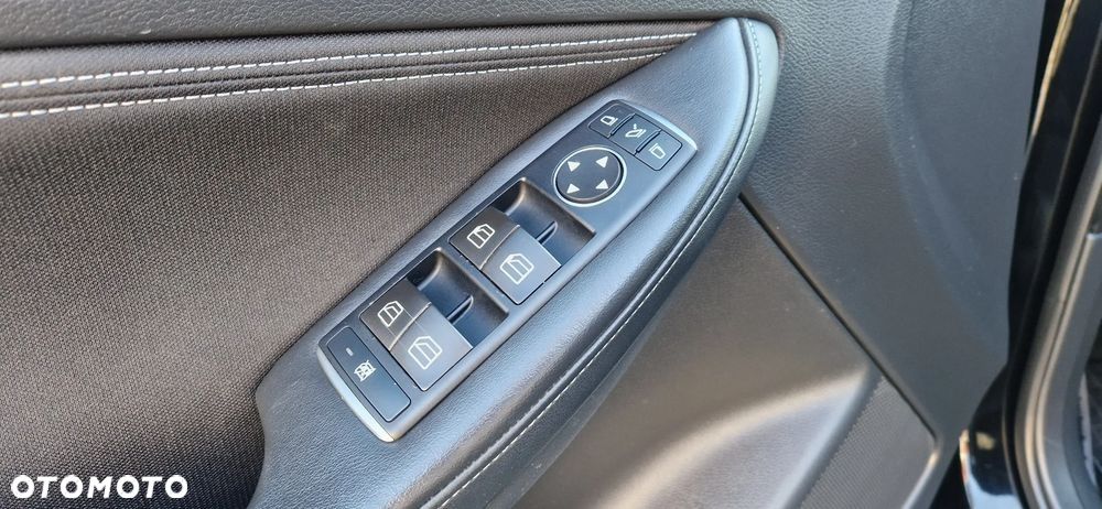 Infiniti Q30 - 13