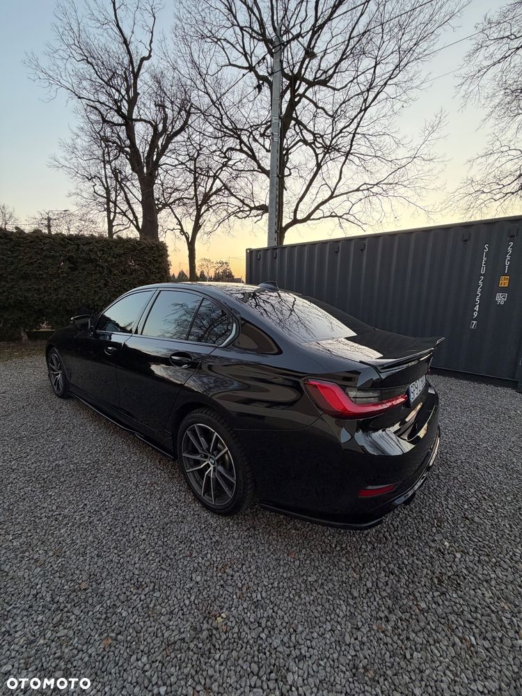BMW Seria 3 330i - 8