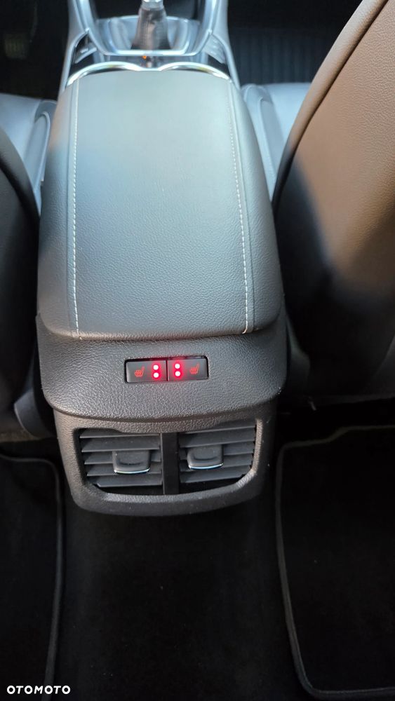 Ford Mondeo 2.0 TDCi STart-Stopp Titanium - 31
