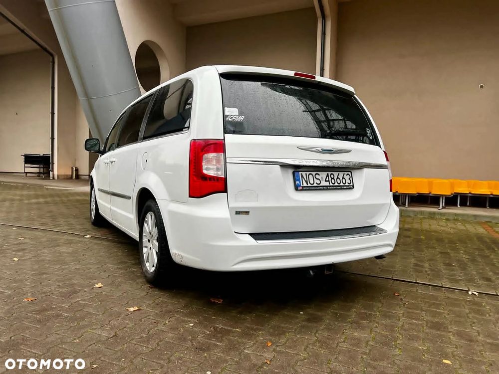 Chrysler Town & Country 3.6 Touring - 26