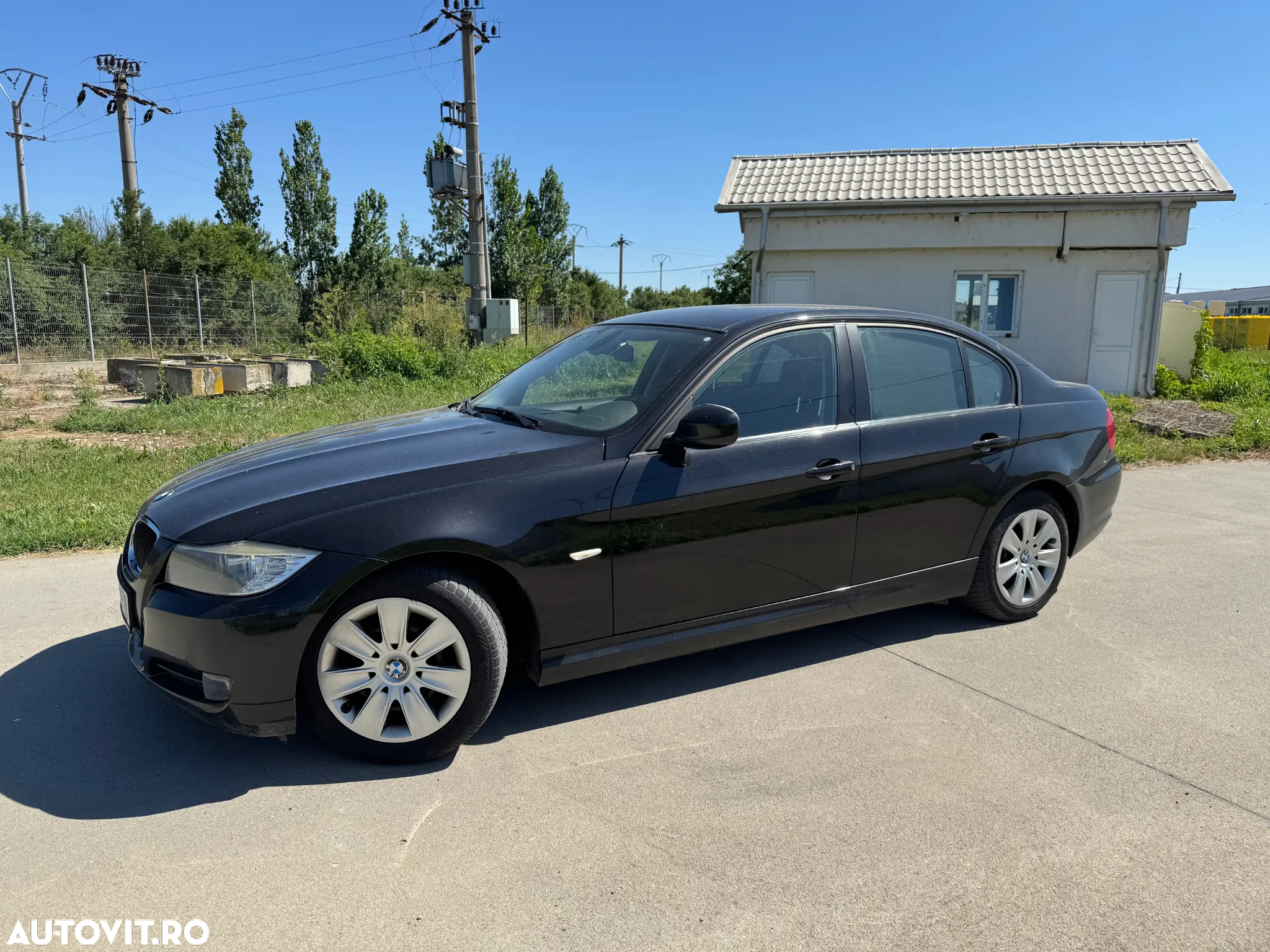 BMW Seria 3 318d - 14